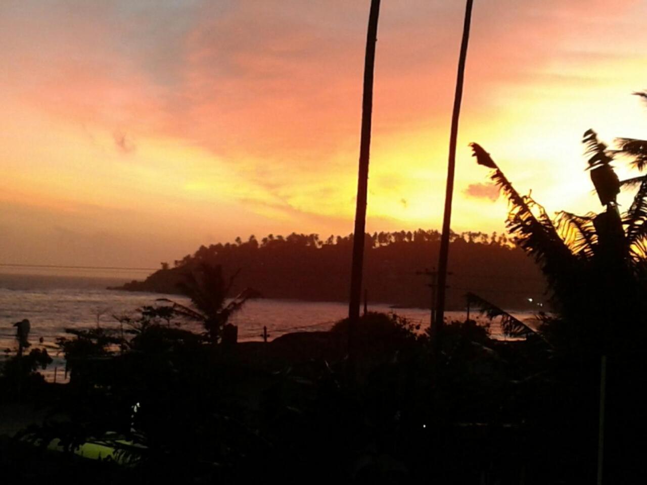 Top Sea View Guest Mirissa Luaran gambar