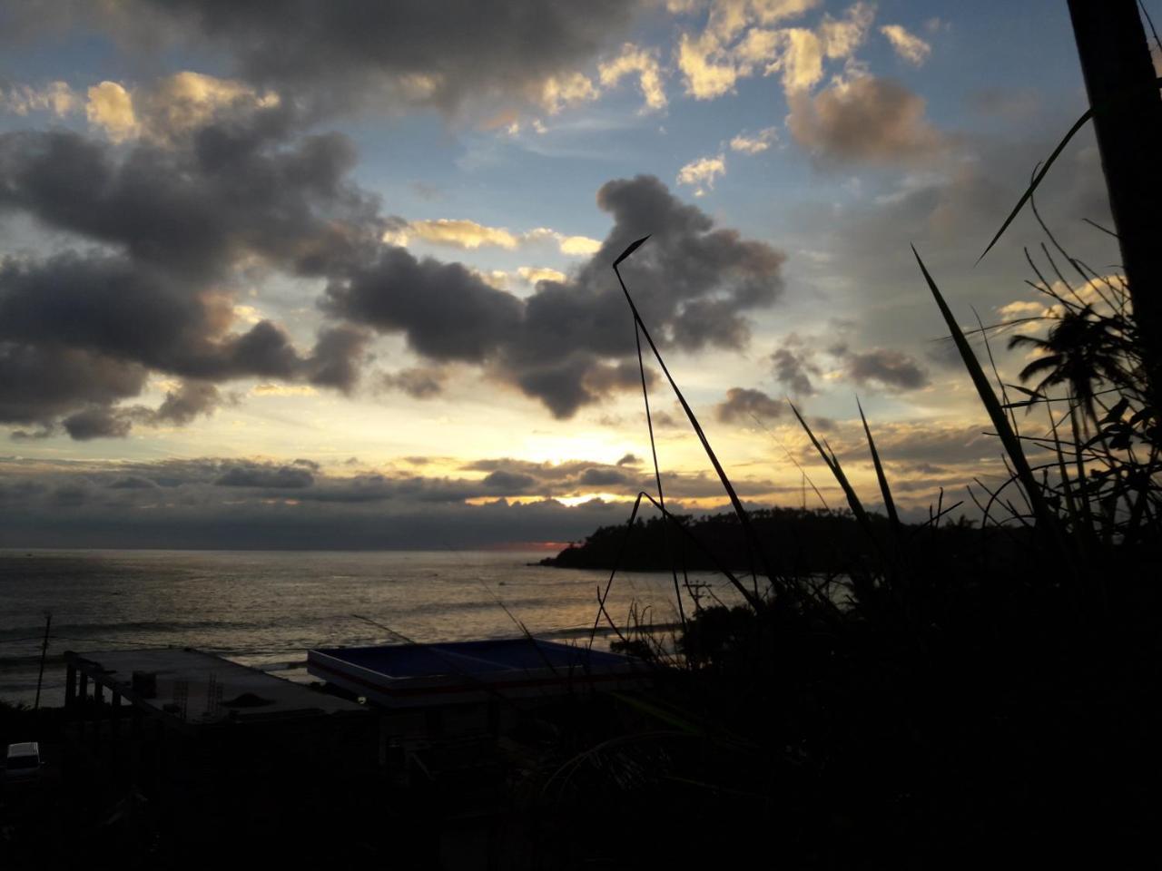 Top Sea View Guest Mirissa Luaran gambar
