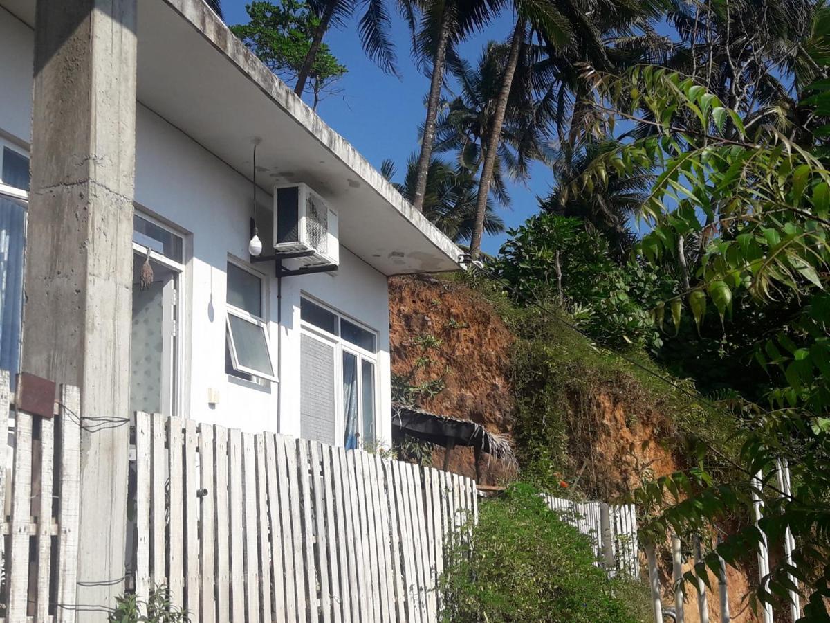 Top Sea View Guest Mirissa Luaran gambar