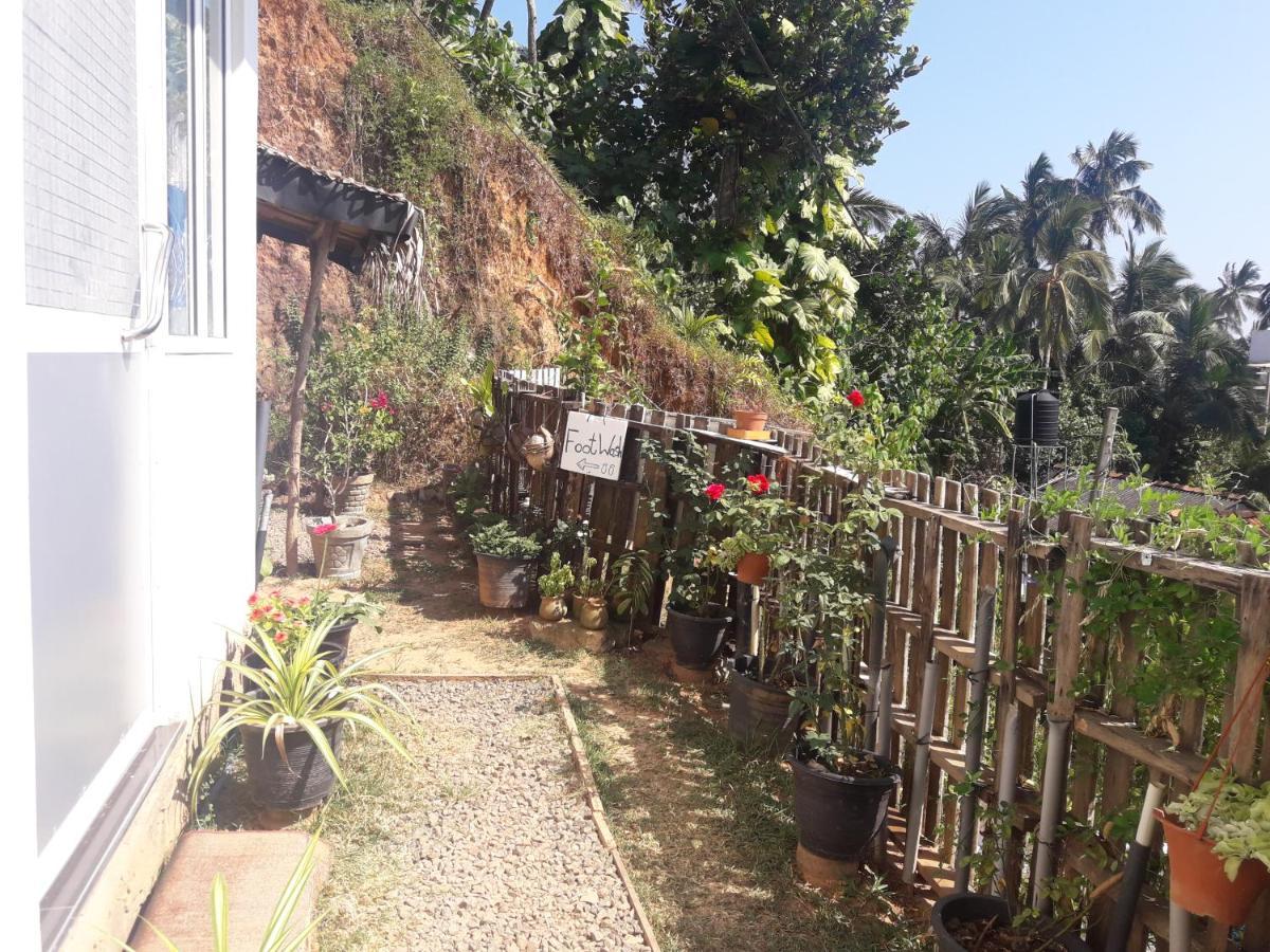 Top Sea View Guest Mirissa Luaran gambar