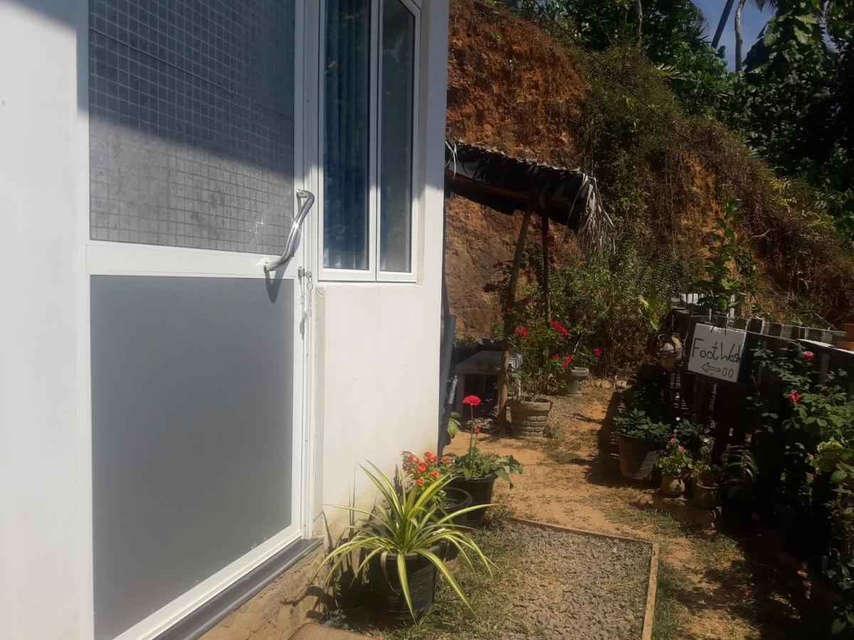 Top Sea View Guest Mirissa Luaran gambar
